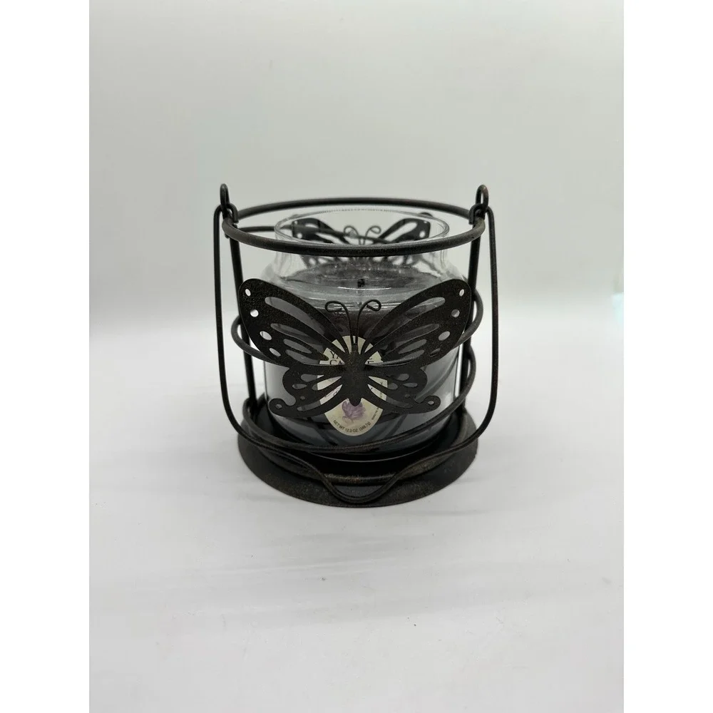 Yankee Candle 12.3 ‎ oz. Single Wick Candle Freesia & Musk Metal Candle Holder